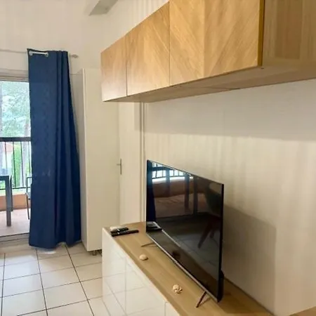 Climatisé T2 à 200m Apartamento Les Issambres
